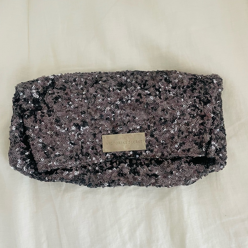 Victoria’s Secret: evening clutch